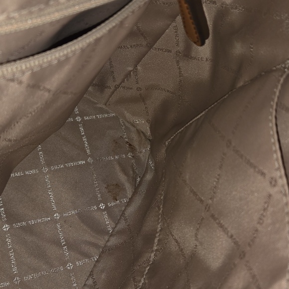 Authentic MICHAEL KORS Charlotte Large Logo and Leather Top-Zip Tote Bag - Picture 5 of 13